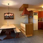 Apartmán With Garage, Views, In And Out