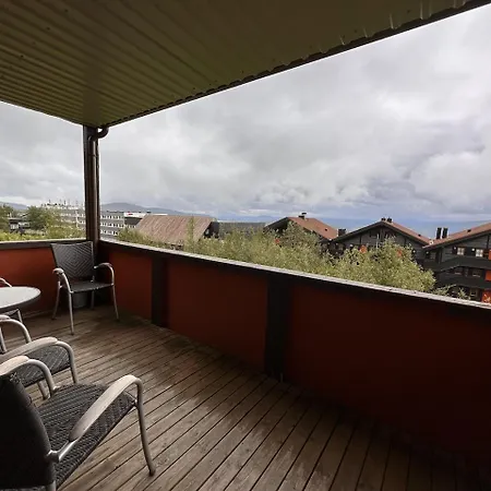 With Garage, Views, In And Out Appartamento