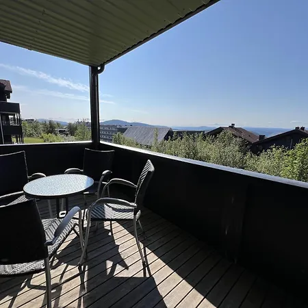 Lejlighed With Garage, Views, In And Out